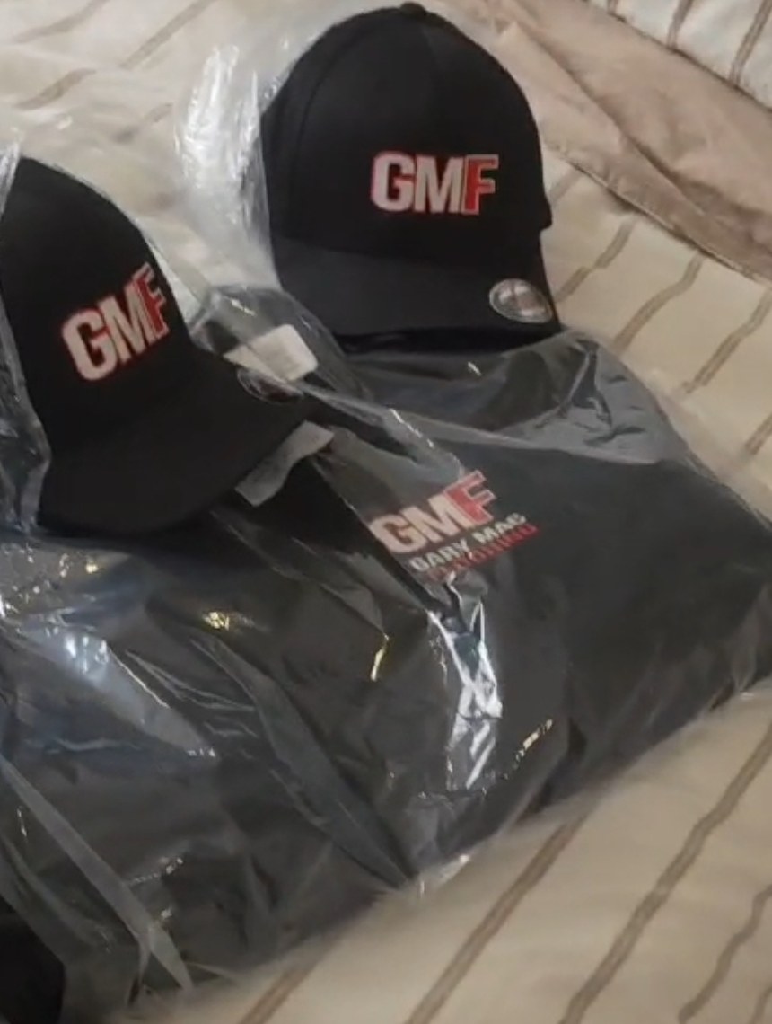 GMF caps and singlet together